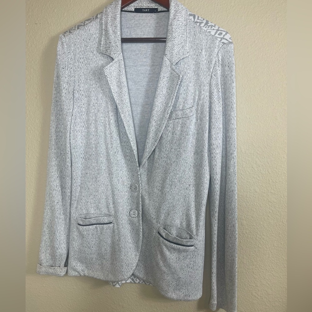 Tart size medium gray print unlined blazer